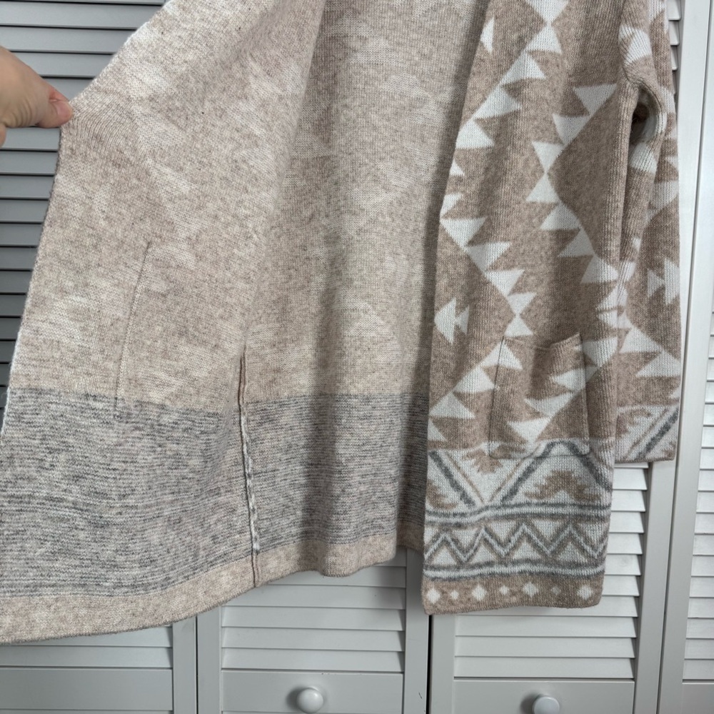FRYE The Cozy Open Front Cardigan Tan White Western Aztec Nordic Long Medium - Picture 7 of 10